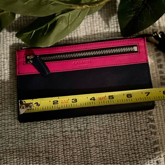 Navy/Pink Coach wallet/wristlet. - Picture 2 of 4